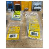 Assorted miscellaneous items ( lot of 13 )