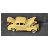 Collection of 5 Die-Cast Vehicles Including Greyhound Bus and 1913 Ford Model T Replica
