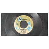 Collection of Vintage 45 RPM Vinyl Records Including The Beatles, Roy Orbison, Neil Diamond -  Inc Busy-Bee Phonograph Record From Early 1900s