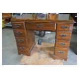 Vintage/Antique Singer Style-O-Matic 328 Sewing Machine in Cabinet
