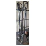 Fireplace tool set