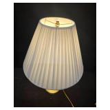 Basic Brass-Colored Table Lamp
