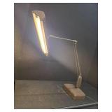 Vintage Retro Industrial-Style Lamp