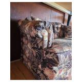 Great Condition, Soft, Floral 2-seater couch