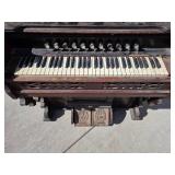 Antique Pump (Pipe) Organ