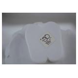 Dept 56 Bisque Porcelain Children Under Mistletoe Figurine with Box