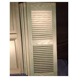 12 Green Shutters