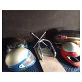 3 Helmets, 1 Bates Salbe bag, 4 way metric lug wrench, 1 motorcycle parking rack