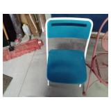 2 Coca Cola and 3 vintage p[astic/metal folding chairs