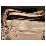 3 - V montage Purses