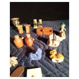Salt and Pepper Shakers / Nic Nacs  (Variety)