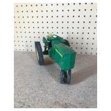 john Deere metal toy tractor