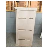 Rubbermaid hard plastic storage container with 2 shelves