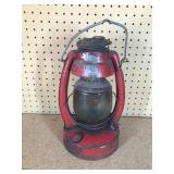 Vintage Red Elgin oil lantern star bottom with Dietz D-lite N.Y. USA glass globe