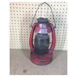 Vintage Red Elgin oil lantern star bottom with Dietz D-lite N.Y. USA glass globe