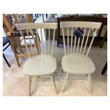 Safavieh Parker 17" Spindle Dining Chair (Set of 2) - MSRP $231