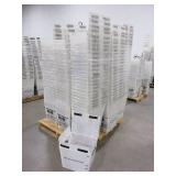 PALLET OF PLASTIC TOTES