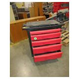 RUBBERMAID ROLLING TOOL CHEST