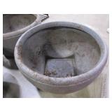 EXTRA LARGE PLASTIC PATIO POTS