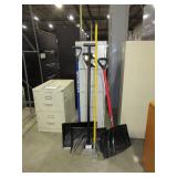 SHOVELS, SCRAPER AND MOP HANDLE