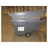 RUBBERMAID TILT TRUCKS
