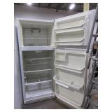 FRIGIDAIRE REFRIGERATOR IN WHITE