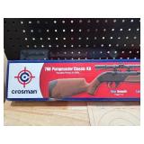 Crosman 760 Pumpmaster BB Gun with Accessories