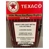Texaco Gearbox Special Edition 1912 Ford Model T Coin Bank Set 1:25 Scale