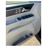 2010 VOLKSWAGEN ROUTAN SE *No Accidents | Certified Pre-Owned* (NO RESERVE)