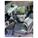2010 VOLKSWAGEN ROUTAN SE *No Accidents | Certified Pre-Owned* (NO RESERVE)