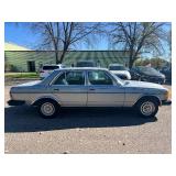 1981 MERCEDES-BENZ 300-CLASS 300 Diesel *No Accidents* (NO RESERVE)