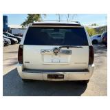 2010 CADILLAC ESCALADE LUXURY *All Wheel Drive | 3rd Row Seating*