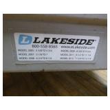 Lakeside Plate Cart with Saucers