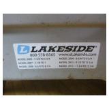 Lakeside Plate Cart with Plates