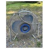 Vintage Lakewood Engineering Model HV-18 Floor Fan