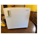 Kenmore Compact Mini Fridge with Adjustable Shelf