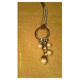 Loop Necklace & Wreath Earring