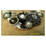 Pendant Necklace & Grey Elaborate Necklace