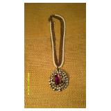 Pendant Necklace & Grey Elaborate Necklace