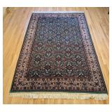ML - Traditional Accent Rug with Fringe, 49 x 78 Inches