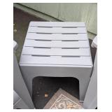 P - Patio Furniture Set with 3 Gray Plastic Chairs, 2 Ottomans, and Outdoor Rug