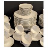 K - Large Bavarian White Porcelain Dinnerware Set with 14 Dinner Plates