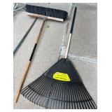 Lot of 5 Lawn and Garden Tools