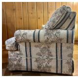 LL - Vintage Marshfield Floral Striped Loveseat, 58 Inch