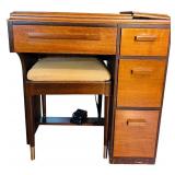 LL - Vintage Singer Sewing Machine with Table and Stool