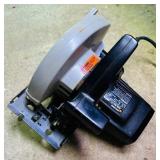 S - Black & Decker 2 HP Portable Electric Circular Saw with Metal Case