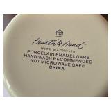 LR - Hearth and Hand with Magnolia 7pc 17oz Enamelware Drink Caddy Set