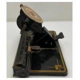 Vintage Tin Litho Dial TypewriterTin Toys
