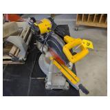 Dewalt 12" Sliding Miter Saw...