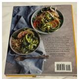 Gwyneth Paltrow Signed With Beckett COA "Eat, Rest, Heal Clean" Book